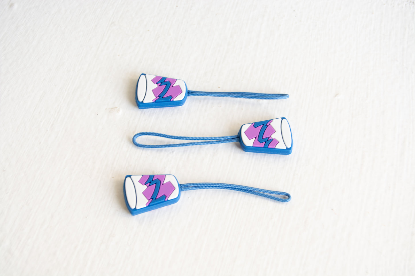 90's Cup Zipper Pull