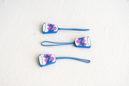 90's Cup Zipper Pull