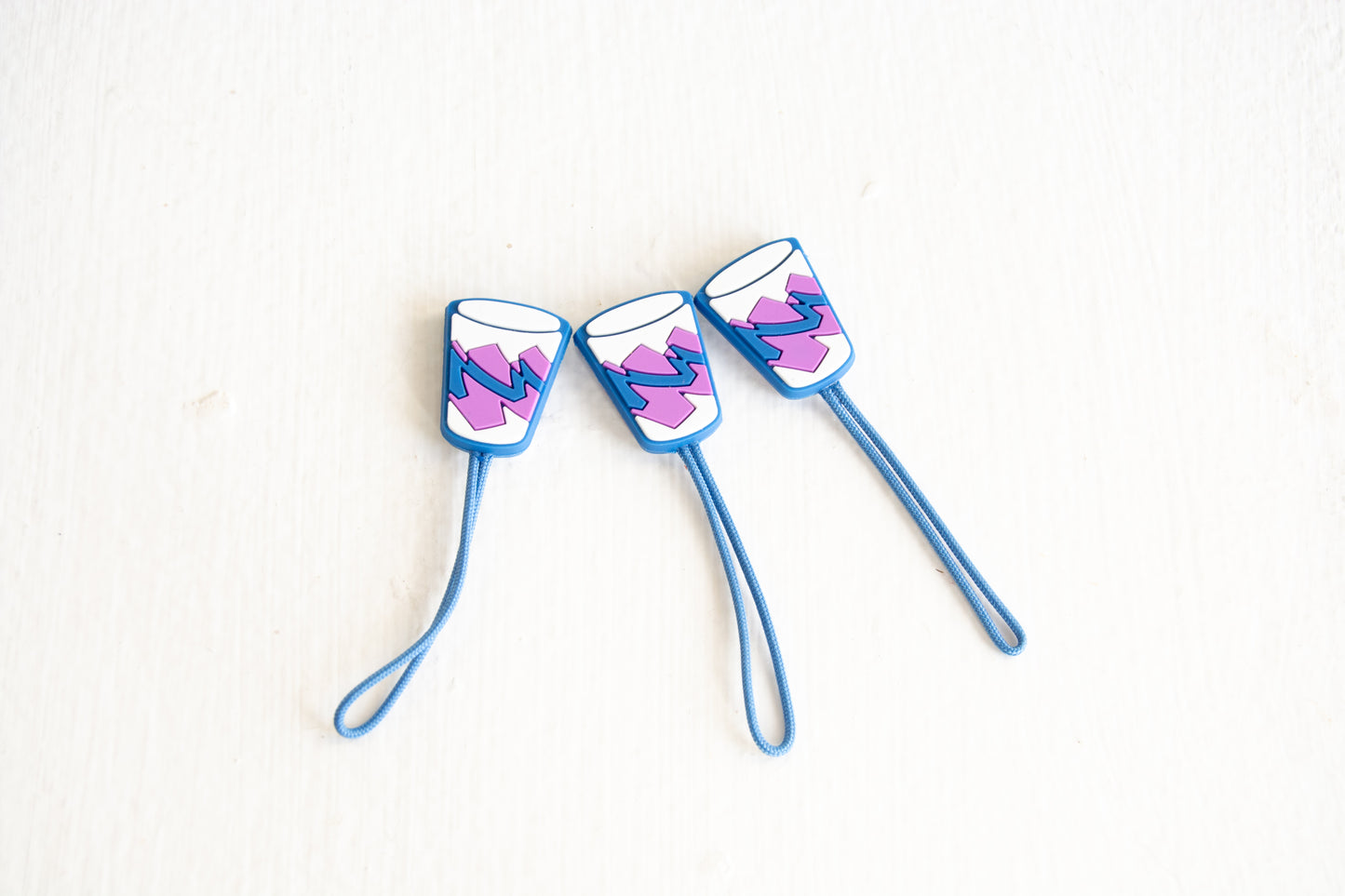 90's Cup Zipper Pull