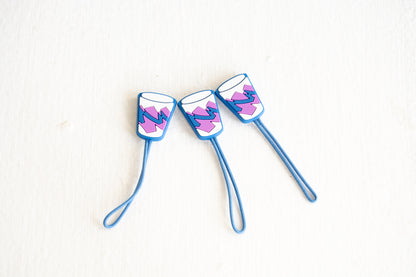 90's Cup Zipper Pull